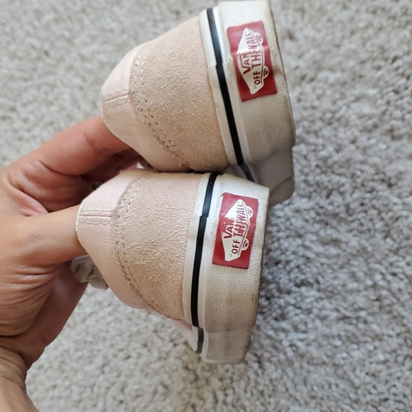 Girl youth size 1 vans sneakers - Picture 5 of 6